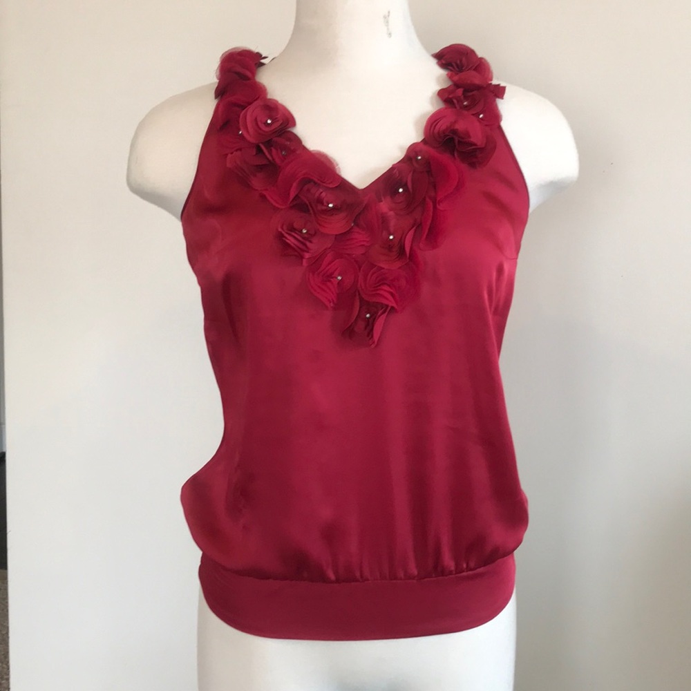 WHITE HOUSE BLACK MARKET TOP